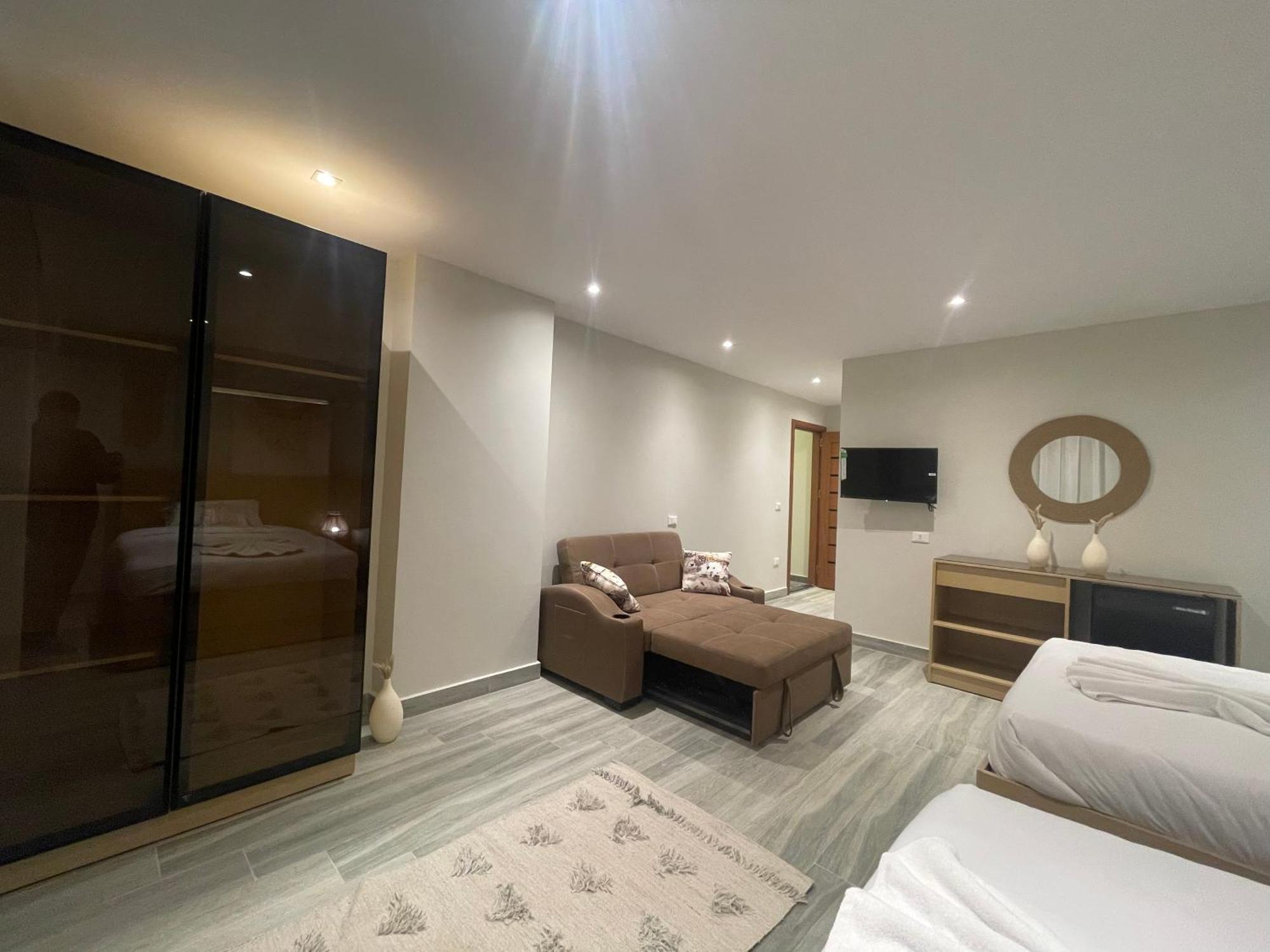 Diyar Pyramids Inn Kafret el-Gabal Екстериор снимка