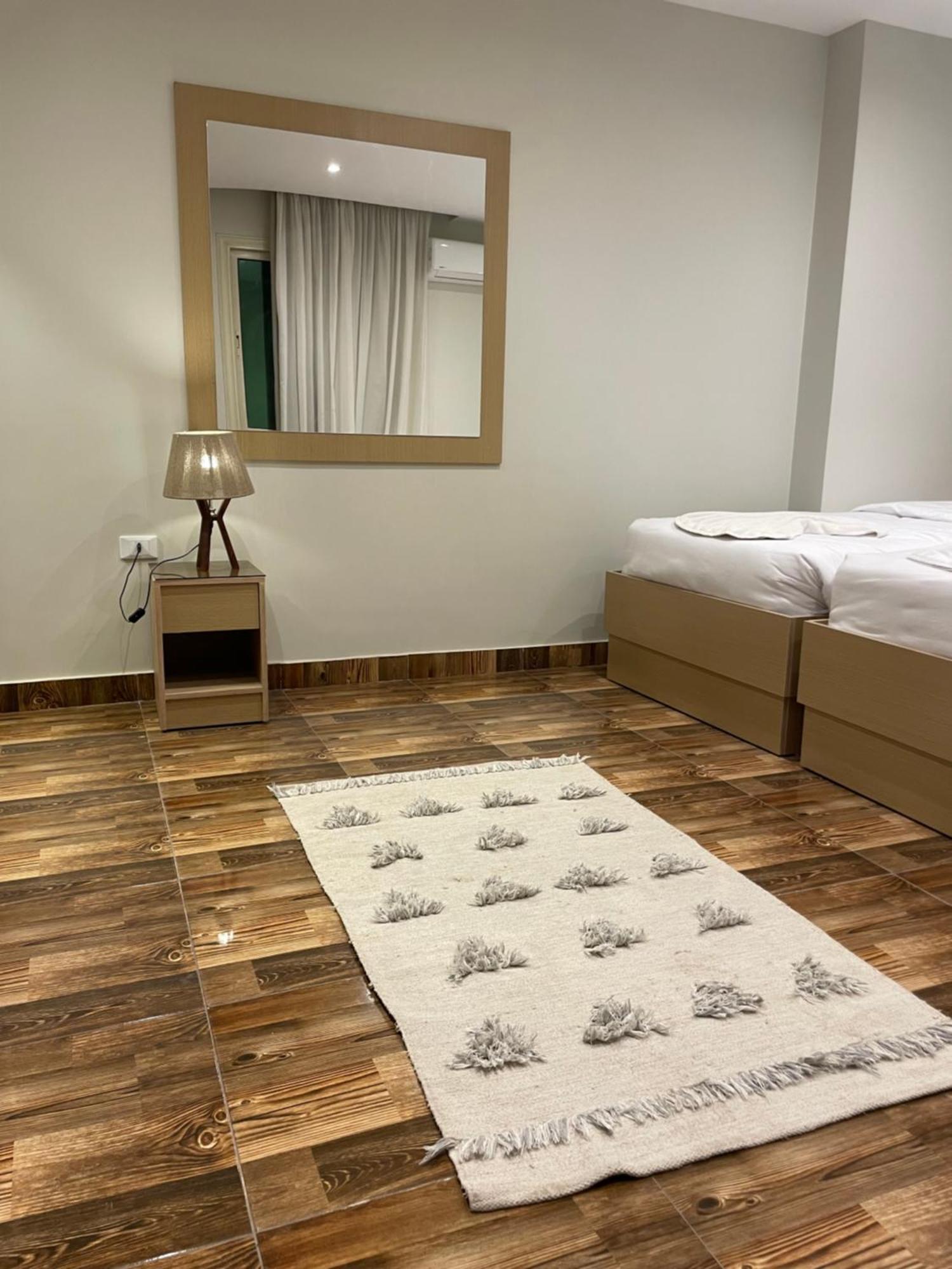 Diyar Pyramids Inn Kafret el-Gabal Екстериор снимка